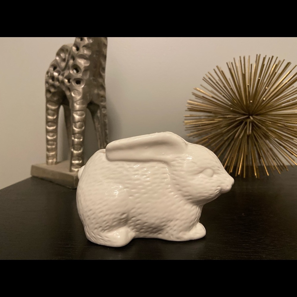 Rabbit Candle 6oz Brand New - Picture 3 of 3